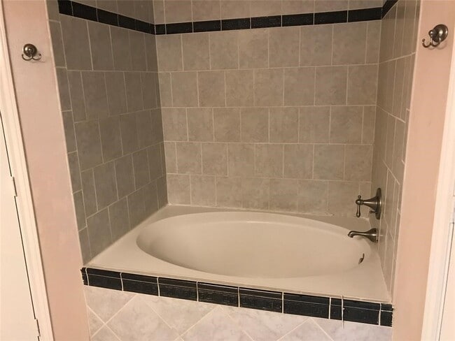 Building Photo - 17035 Judyleigh Dr