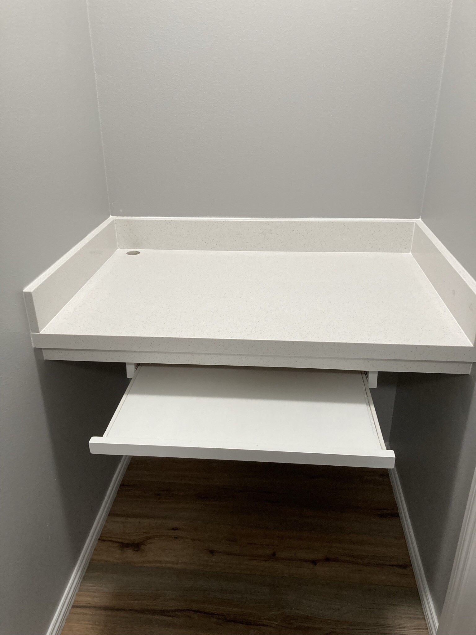 Building Photo - 910 English Ave