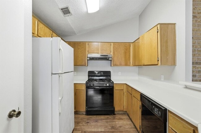 Building Photo - 2511 Howellwood Wy