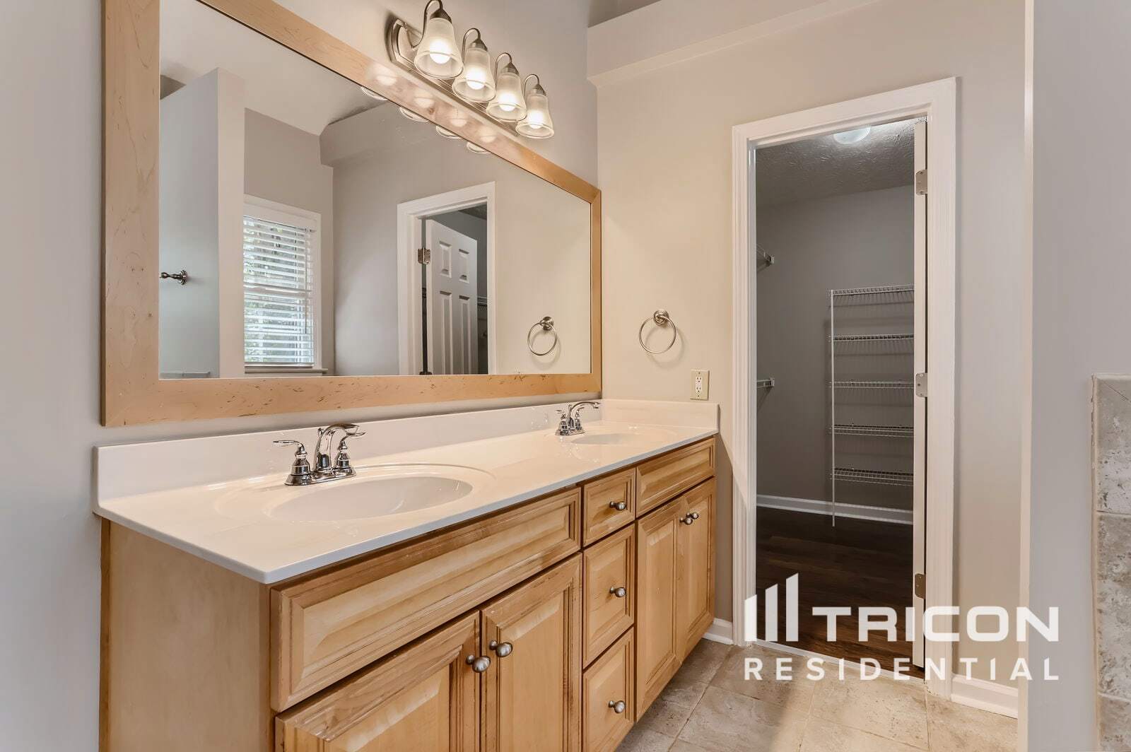 Building Photo - 105 Emerling Ln