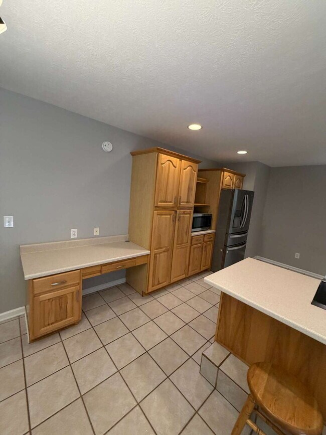Building Photo - Canton - Easy commute to Asheville only 23 minutes