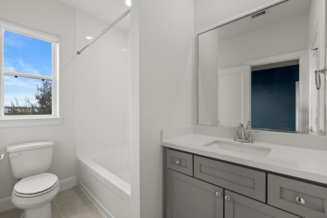 Building Photo - Modern Three-Story Home in Timbergrove Yards