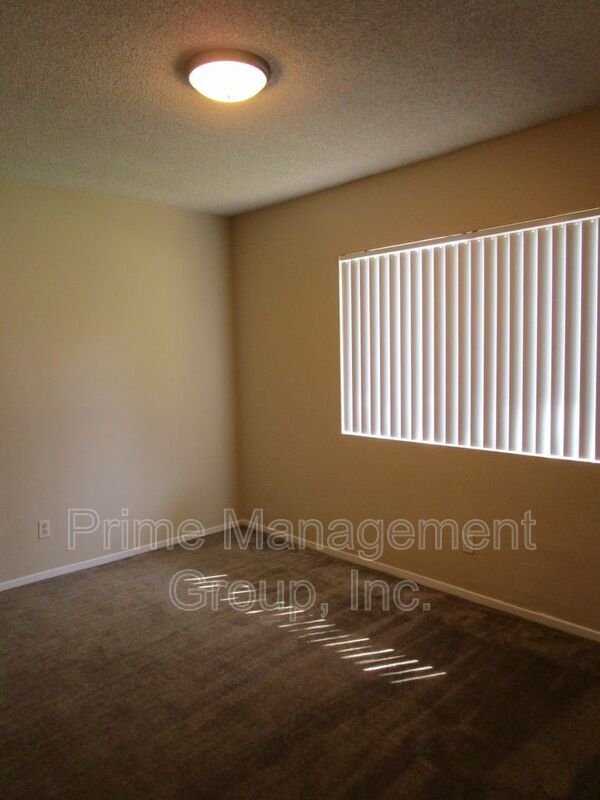 Building Photo - 144 E Baseline Rd