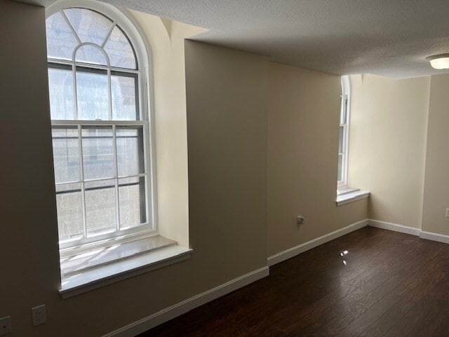 Building Photo - 201 Thorndike St