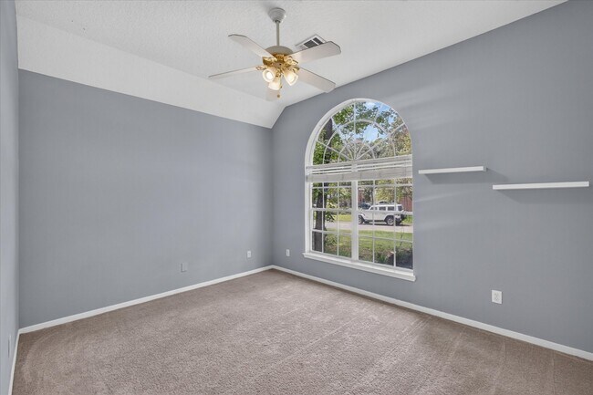 Building Photo - 26 Millport Dr