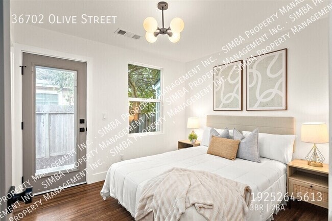 Building Photo - 36702 Olive St