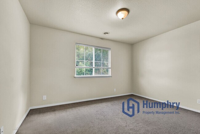 Building Photo - 3956 E Granger Dr