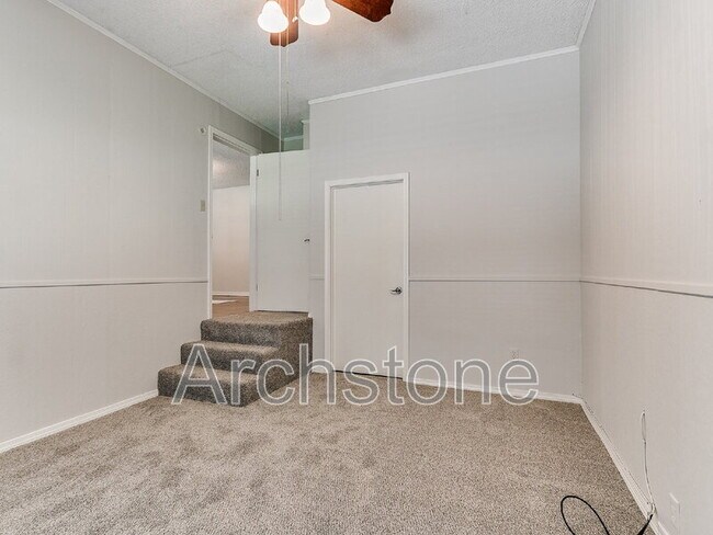 Building Photo - 1732 Carlisle Rd