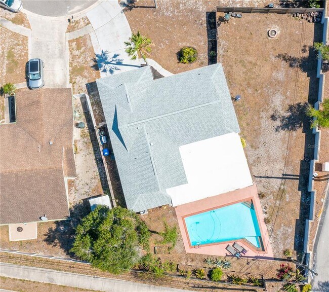 Building Photo - 1060 Concord Dr W