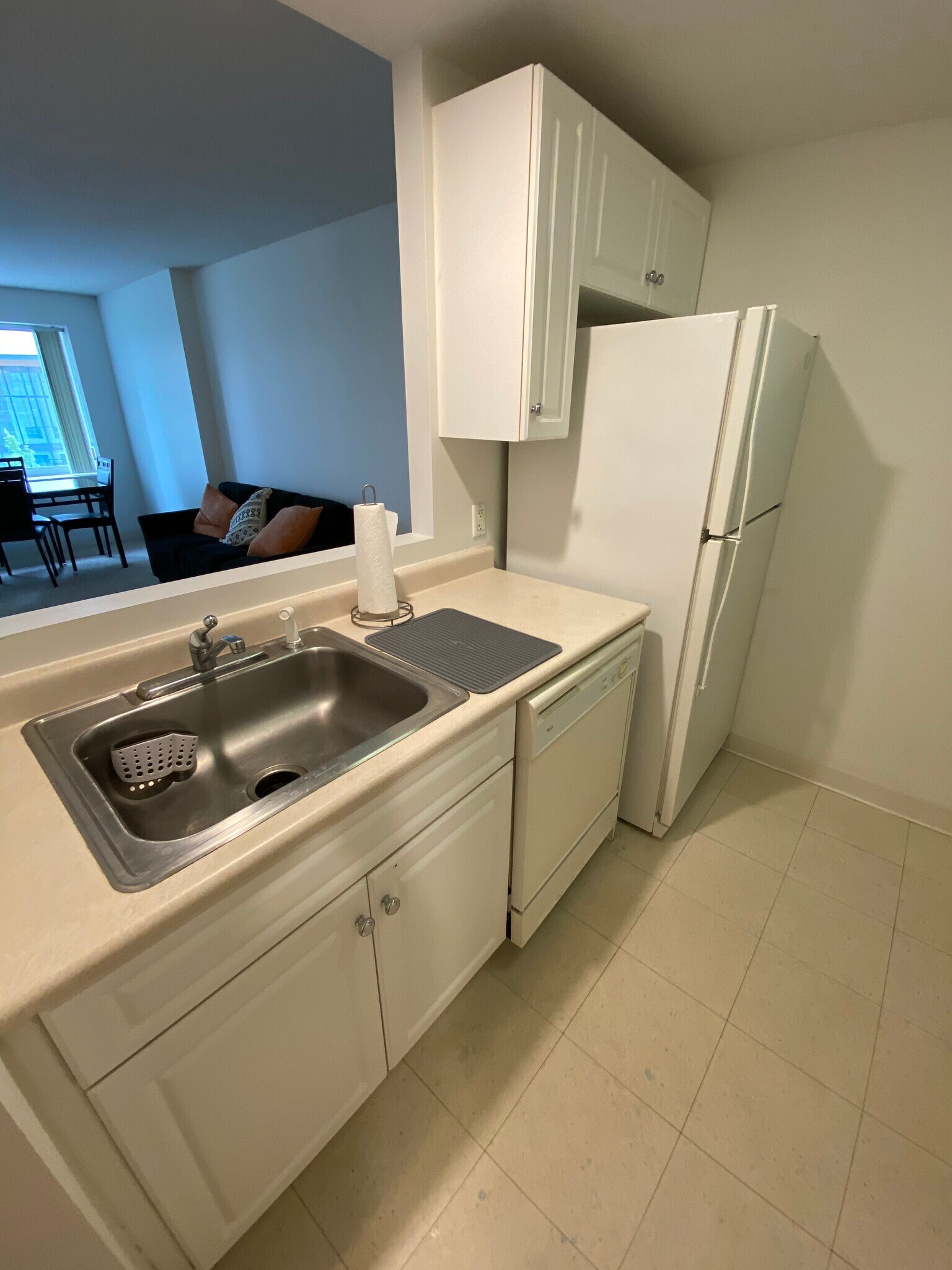 Building Photo - 10 Museum Way