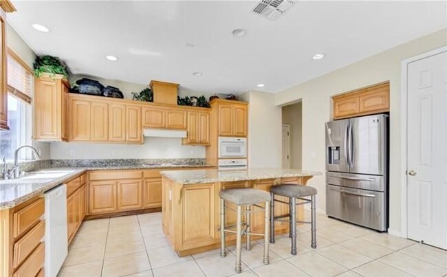 Building Photo - DREAMY 5 Bed/3 Bath OASIS - Discovery Bay