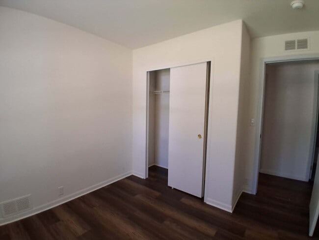 Building Photo - 44989 CA-49