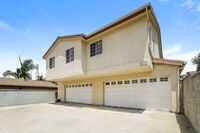 Building Photo - Washington Duplex