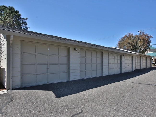 Building Photo - 7238 SW Garden Home Rd