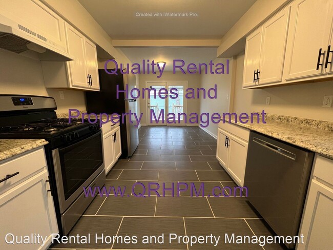 Building Photo - 3 br, 1 bath House - 3482 Laurel Ave