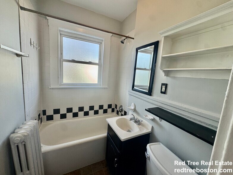 Building Photo - 59 Brookley Rd