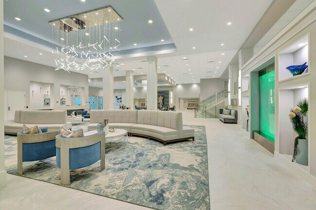 Building Photo - 6193 Pointe Regal Cir
