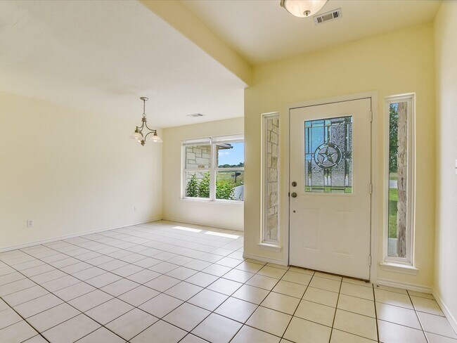 Building Photo - 106 Bridalwood Ct