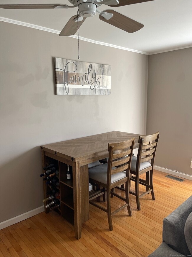 Building Photo - 291 Hope St