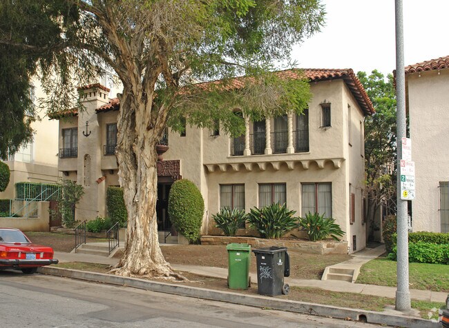 Building Photo - 330 S Detroit St