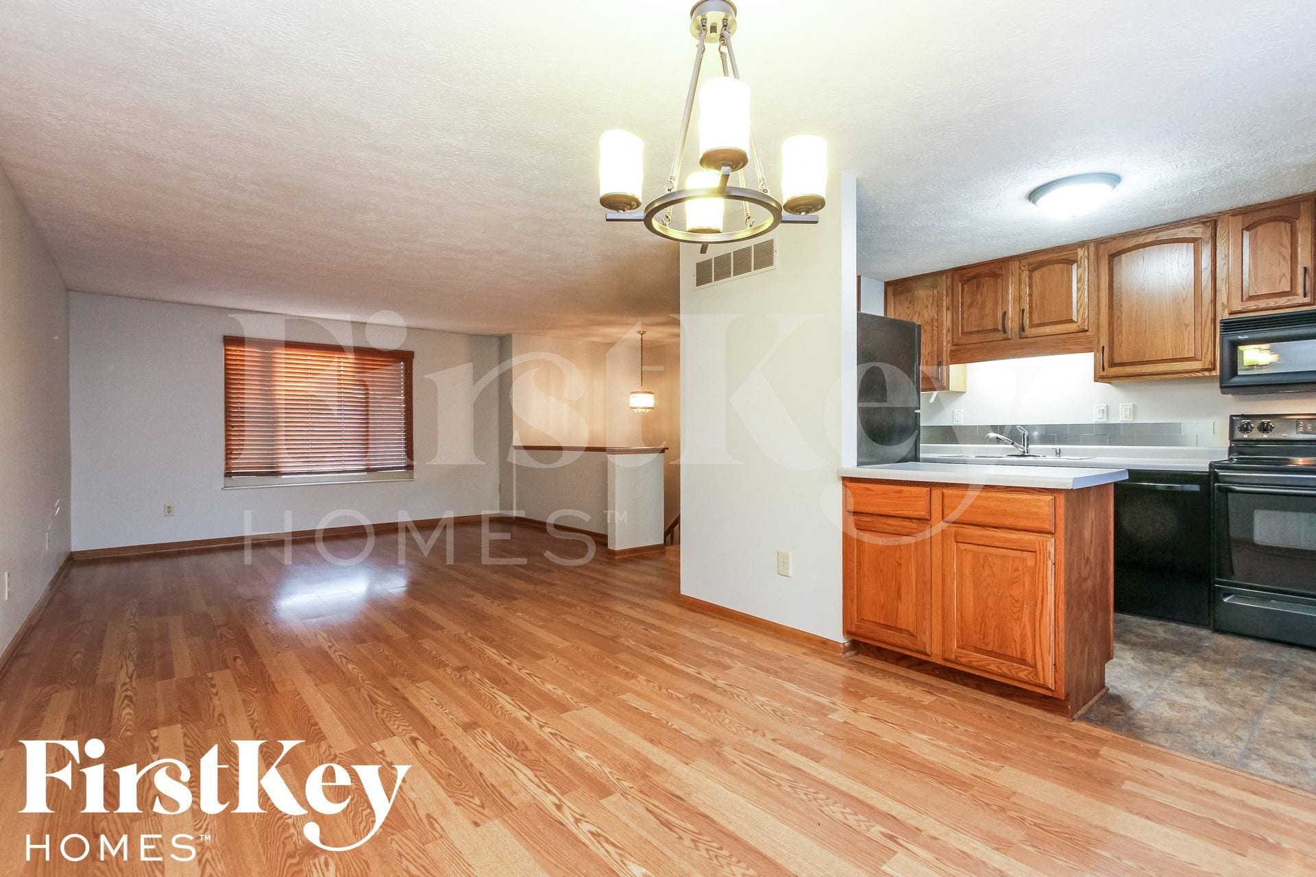 Building Photo - 6702 Revere Ln