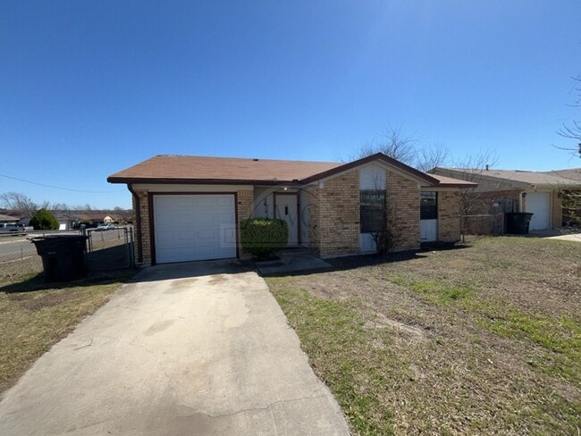Primary Photo - 2614 N W S Young Dr