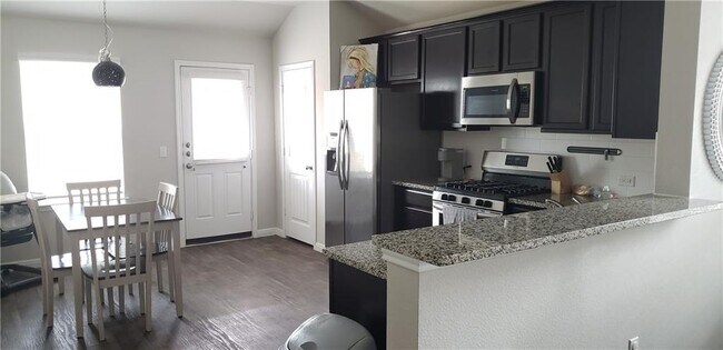 Building Photo - 140 Feather Grass Ave