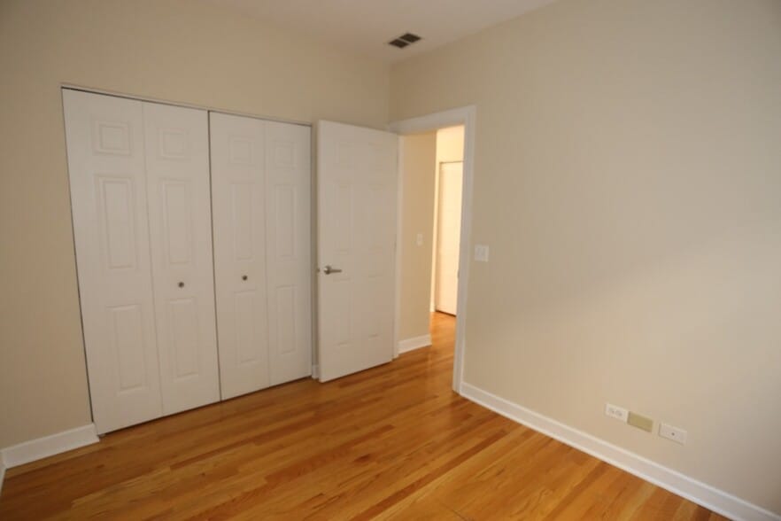 Building Photo - 3257 N Clifton Ave