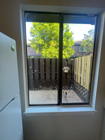 Building Photo - 6905 Cleaton Rd