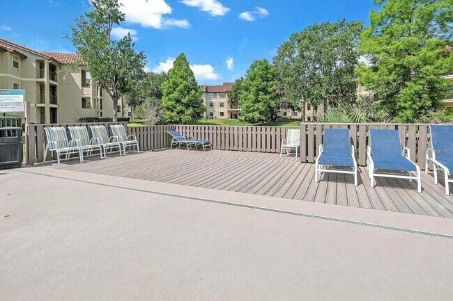 Building Photo - 3032 Parkway Blvd