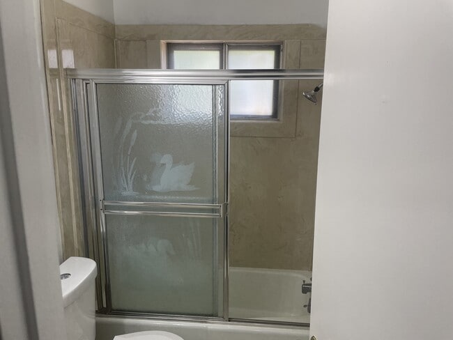 Building Photo - 1219 Neal Pickett Dr