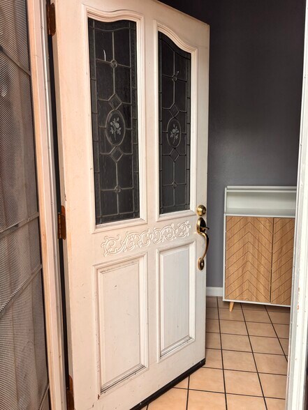 Building Photo - 3221 Helen St