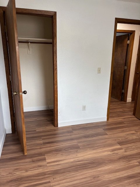 Building Photo - 1180 Golden Dawn Cir