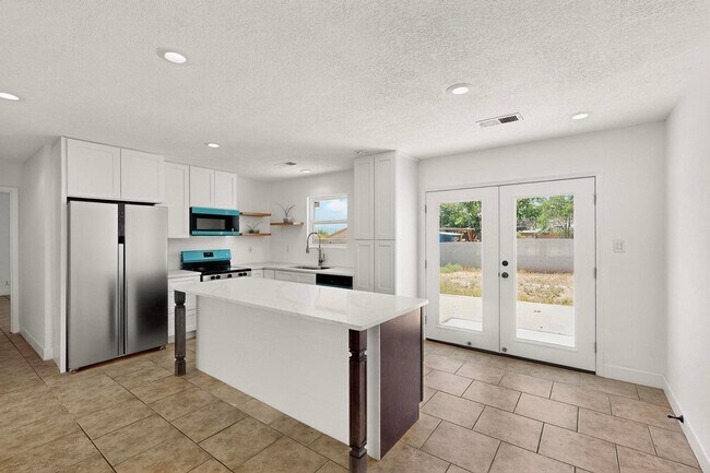 Building Photo - 9218 Alvera Ave SW