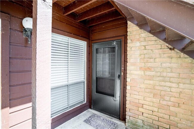 Primary Photo - 4601 Carmen Ave