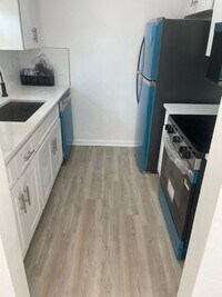 Building Photo - 1424 Spring Ln