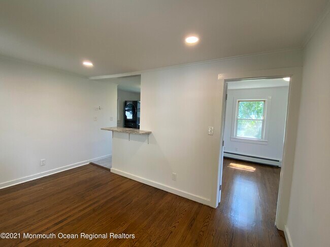 Building Photo - 1224 7th Ave