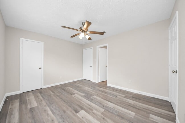 Building Photo - 14235 Rosetta Dr