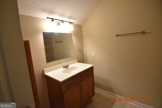 Building Photo - 322 Gary Cir