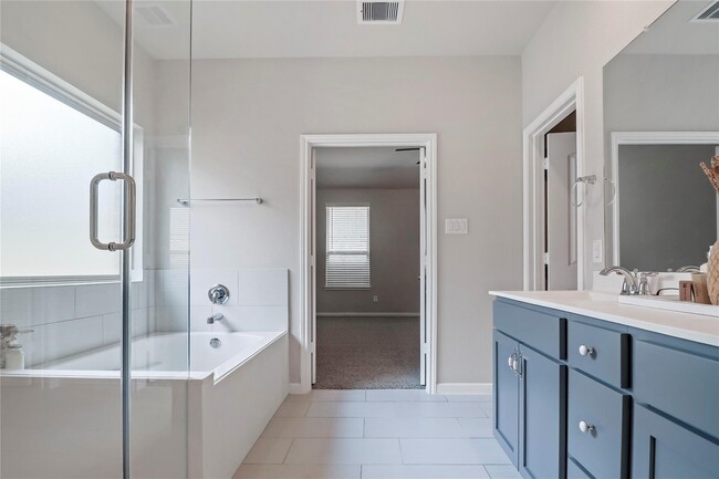 Building Photo - 5839 Brimstone Hill Ln