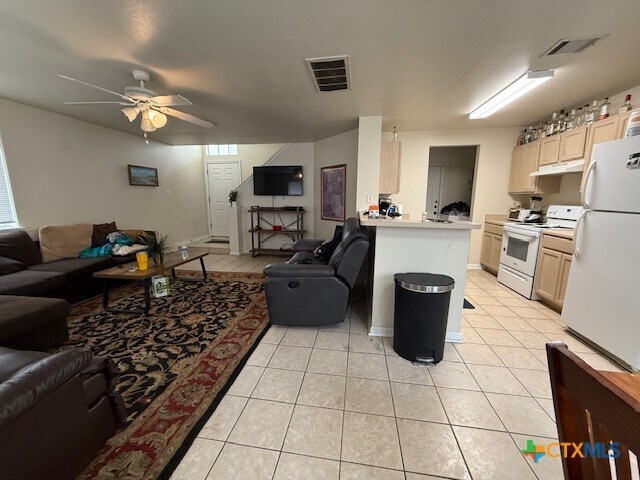Building Photo - 911 Sagewood Trail