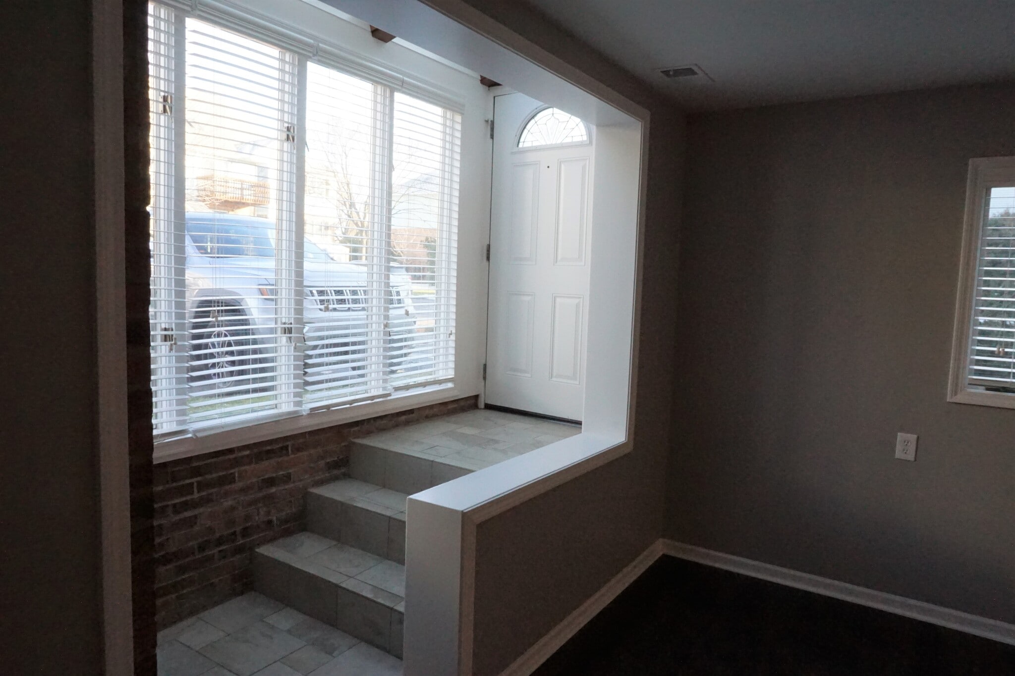 Building Photo - 114 Pinewood Dr