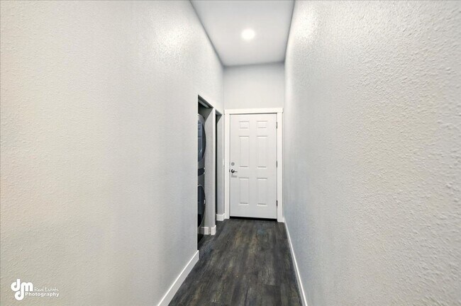 Building Photo - 8561 W Cormorant Way