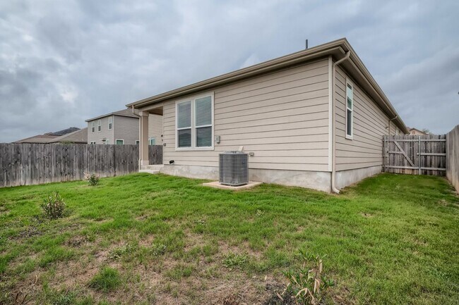 Building Photo - 3 bedroom off 211 and Culebra. NISD School...