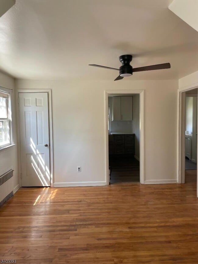 Building Photo - 134 Chestnut St