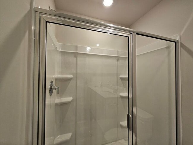 Building Photo - Taylor Hill