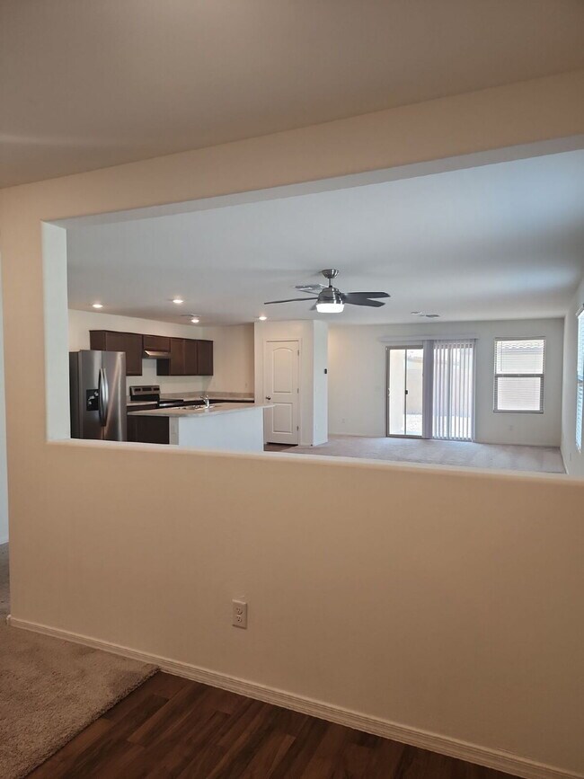 Building Photo - "Spacious 4-Bedroom Oasis in Casa Grande with 2 Full Baths – Your Perfect Home Awaits!"