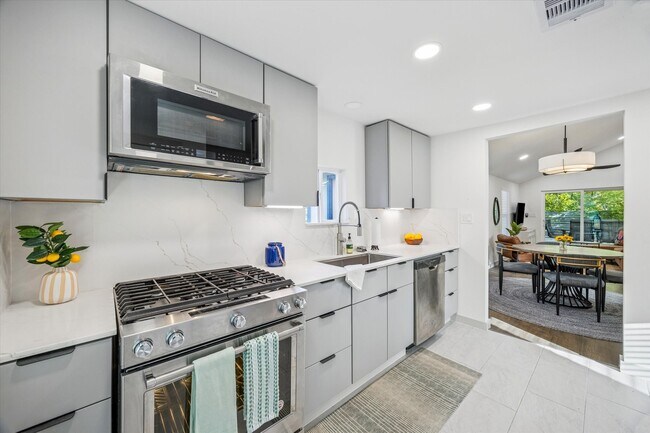 Building Photo - 4901 Prock Ln