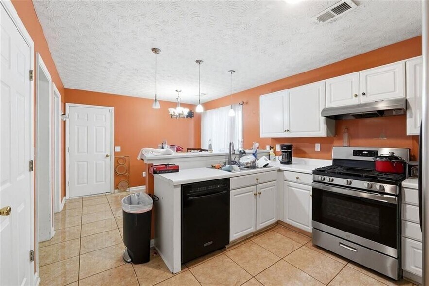 Building Photo - 2833 Loral Pines Dr NW