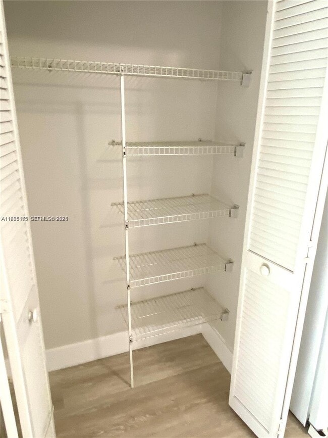 Building Photo - 27 Fleming Ct